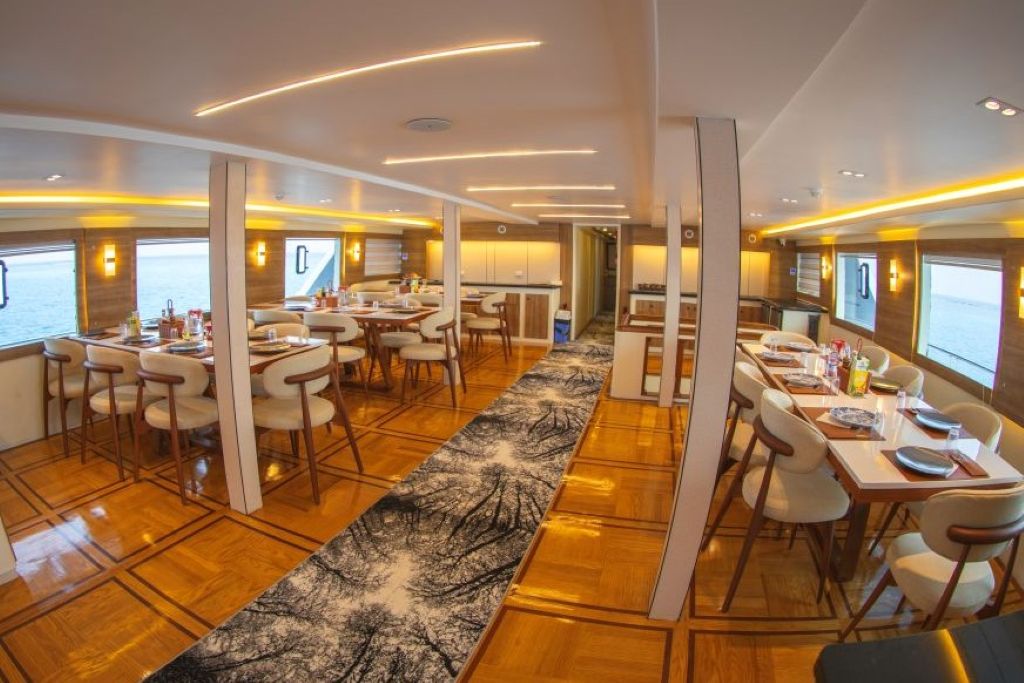 DiningRoom